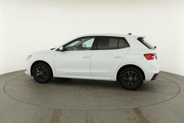 Skoda Fabia Selection 1.0 TSI DSG Selection, 15-Zoll schwarz, Winter, Ladeboden 