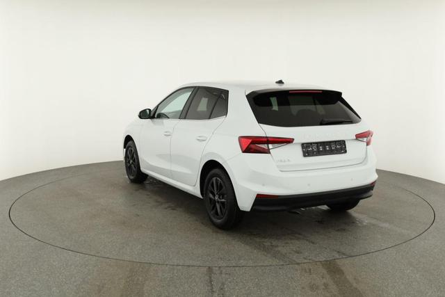 Skoda Fabia Selection 1.0 TSI DSG Selection, 15-Zoll schwarz, Winter, Ladeboden 