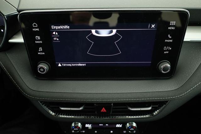 Skoda Fabia Selection 1.0 TSI DSG Selection, 15-Zoll schwarz, Winter, Ladeboden 