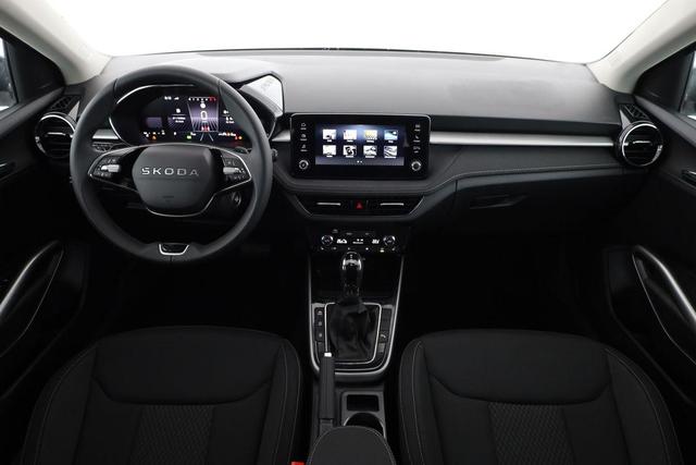 Skoda Fabia Selection 1.0 TSI DSG Selection, LED, Kamera, Winter, App-Connect, Ladeboden, sofort 