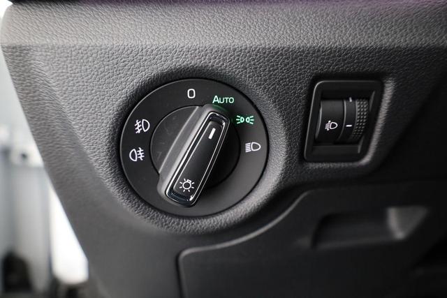 Skoda Kamiq Selection 1.0 TSI DSG Selection, LED, Kamera, ACC, Side, Winter 