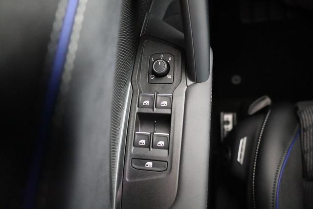 Volkswagen Tiguan 2.0 TDI 142 kW 4Motion R-Line DSG 4M Black, AHK, Navi, AreaView, Side, Winter, el. Klappe 