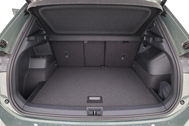 Volkswagen Tiguan 2.0 TDI 142 kW 4Motion R-Line DSG 4M Black, AHK, Navi, AreaView, Side, Winter, el. Klappe 