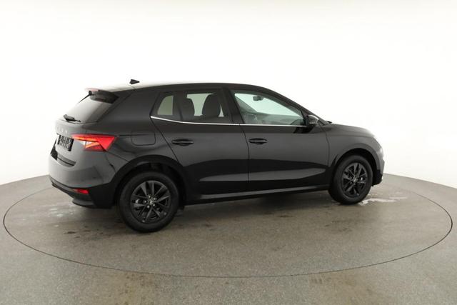 Skoda Fabia Selection 1.0 TSI DSG Selection, 15-Zoll schwarz, Winter, Ladeboden, sofort 