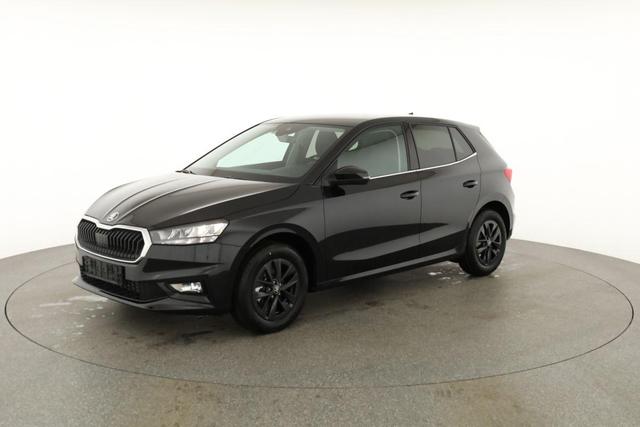 Skoda Fabia Selection 1.0 TSI DSG Selection, 15-Zoll schwarz, Winter, Ladeboden, sofort 