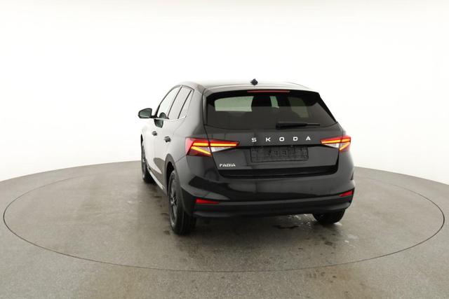 Skoda Fabia Selection 1.0 TSI DSG Selection, 15-Zoll schwarz, Winter, Ladeboden, sofort 