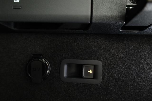 Skoda Kodiaq 2.0 TDI 110 kW Sportline DSG Sportline, AHK, Navi, Matrix, Kamera, Side, Winter 