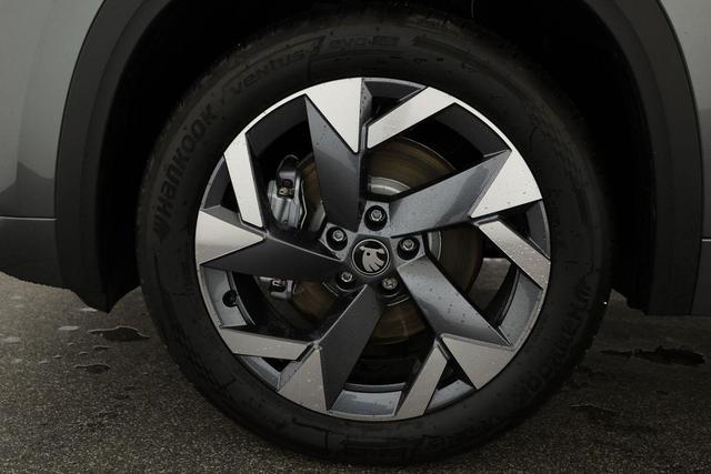 Skoda Kodiaq 2.0 TDI 110 kW Sportline DSG Sportline, AHK, Navi, Matrix, Kamera, Side, Winter 