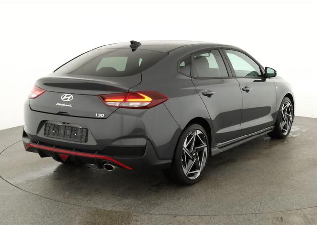 Hyundai i30 N Line 1.5 T-GDI DCT Fastback N-LINE, Navi, 18-Zoll, Kamera, LED, Winter 
