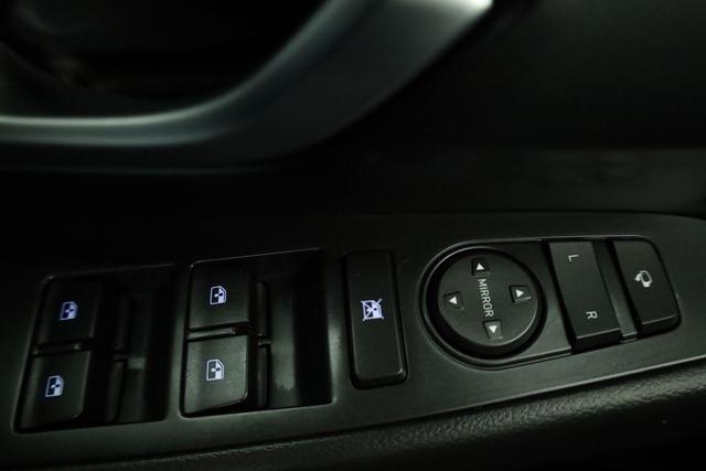 Hyundai i30 N Line 1.5 T-GDI DCT Fastback N-LINE, Navi, 18-Zoll, Kamera, LED, Winter 