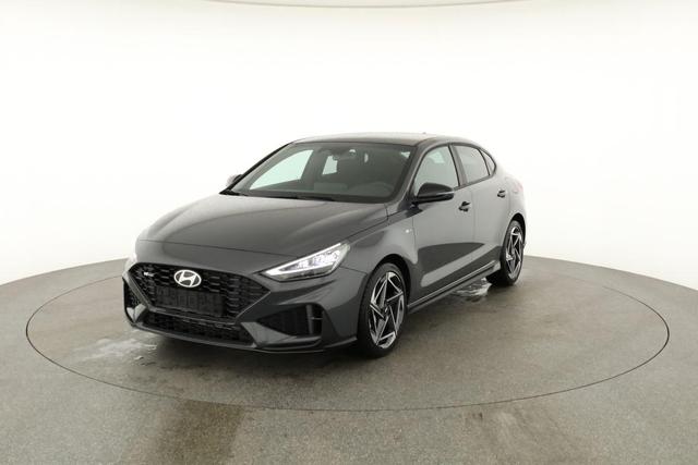 Hyundai i30 N Line 1.5 T-GDI DCT Fastback N-LINE, Navi, 18-Zoll, Kamera, LED, Winter 