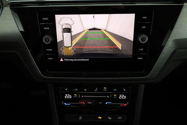 Volkswagen Touran Comfortline BMT/Start-Stopp 1.5 TSI DSG Comfortline, 7-Sitzer, AHK, Navi, Kamera, Side, Winter, 3 J.-Garantie 