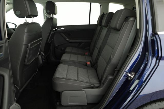 Volkswagen Touran Comfortline BMT/Start-Stopp 1.5 TSI DSG Comfortline, 7-Sitzer, AHK, Navi, Kamera, Side, Winter, 3 J.-Garantie 