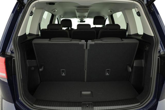 Volkswagen Touran Comfortline BMT/Start-Stopp 1.5 TSI DSG Comfortline, 7-Sitzer, AHK, Navi, Kamera, Side, Winter, 3 J.-Garantie 