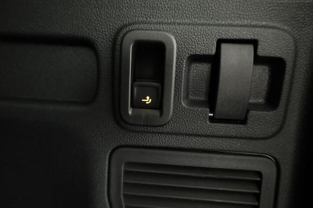 Volkswagen Touran Comfortline BMT/Start-Stopp 1.5 TSI DSG Comfortline, 7-Sitzer, AHK, Navi, Kamera, Side, Winter, 3 J.-Garantie 