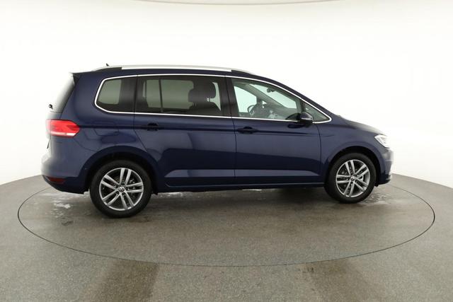 Volkswagen Touran Comfortline BMT/Start-Stopp 1.5 TSI DSG Comfortline, 7-Sitzer, AHK, Navi, Kamera, Side, Winter, 3 J.-Garantie 