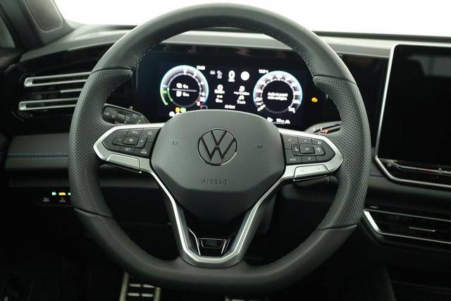Volkswagen Tiguan 1.5 TSI eHybrid 200 kW R-Line Black, Pano, 20-Zoll, AHK, AreaView 