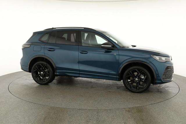 Volkswagen Tiguan 1.5 TSI eHybrid 200 kW R-Line Black, Pano, IQ.Light, 20-Zoll, AHK, AreaView 