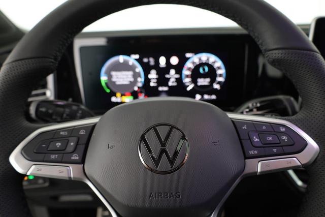 Volkswagen Tiguan 1.5 TSI eHybrid 200 kW R-Line Black, Pano, IQ.Light, 20-Zoll, AHK, AreaView 
