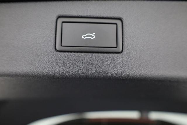 Volkswagen Tiguan 1.5 TSI eHybrid 200 kW R-Line Black, Pano, IQ.Light, 20-Zoll, AHK, AreaView 