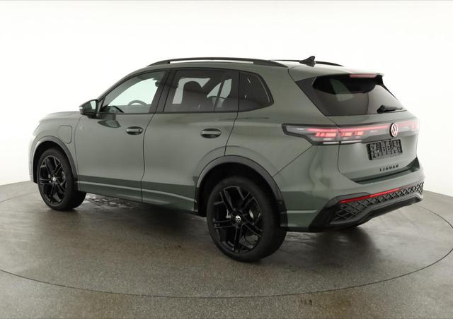 Volkswagen Tiguan 1.5 TSI eHybrid 200 kW R-Line Black, Pano, IQ.Light, 20-Zoll, AHK, AreaView 