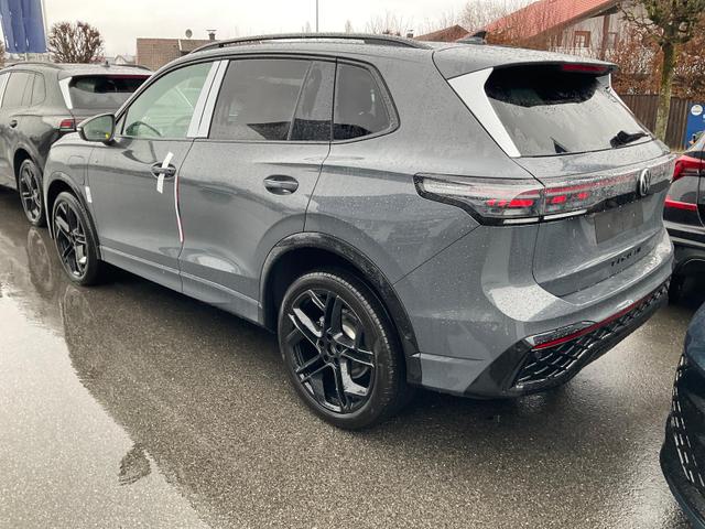 Volkswagen Tiguan 1.5 TSI eHybrid 200 kW R-Line Black, Pano, 20-Zoll, AHK, AreaView, Leder Varenna 