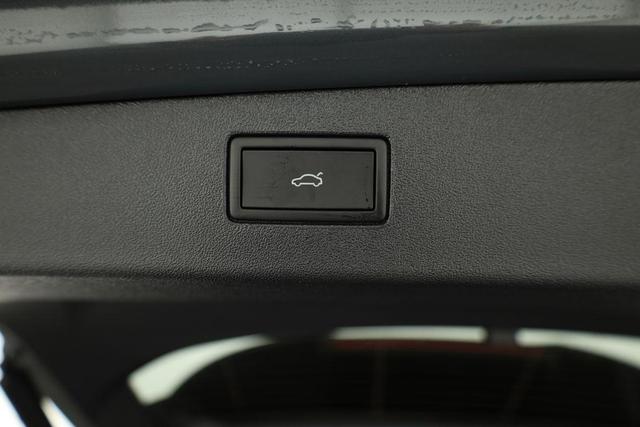 Volkswagen Tiguan 1.5 TSI eHybrid 200 kW R-Line Black, Pano, IQ.Light, 20-Zoll, AHK, AreaView, Leder Varenna 