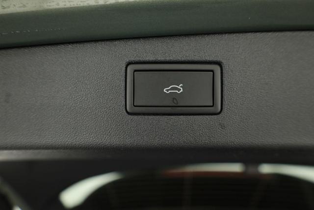 Volkswagen Tiguan 1.5 TSI eHybrid 200 kW R-Line Black, Pano, IQ.Light, 20-Zoll, AHK, AreaView, Leder Varenna 