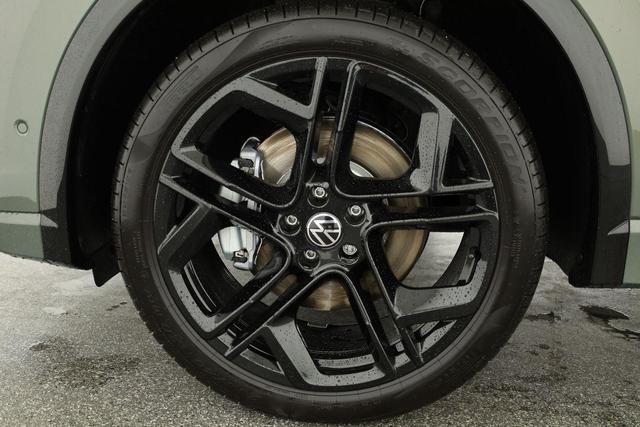 Volkswagen Tiguan 1.5 TSI eHybrid 200 kW R-Line Black, Pano, IQ.Light, 20-Zoll, AHK, AreaView, Leder Varenna 