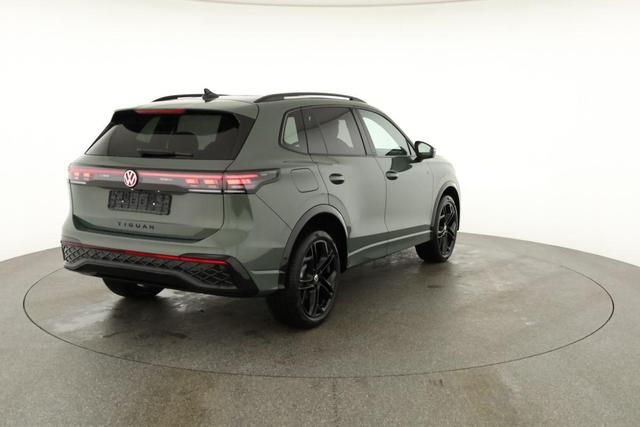 Volkswagen Tiguan 1.5 TSI eHybrid 200 kW R-Line Black, Pano, IQ.Light, 20-Zoll, AHK, AreaView, Leder Varenna 