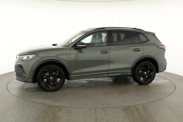 Volkswagen Tiguan 1.5 TSI eHybrid 200 kW R-Line Black, Pano, IQ.Light, 20-Zoll, AHK, AreaView, Leder Varenna 