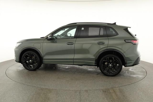 Volkswagen Tiguan 1.5 TSI eHybrid 200 kW R-Line Black, Pano, IQ.Light, 20-Zoll, AHK, AreaView, Leder Varenna 