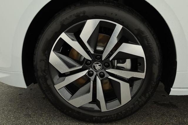 Skoda Enyaq 85 Sportline Sportline, AHK, Navi, Matrix, Side, Winter, 20-Zoll 