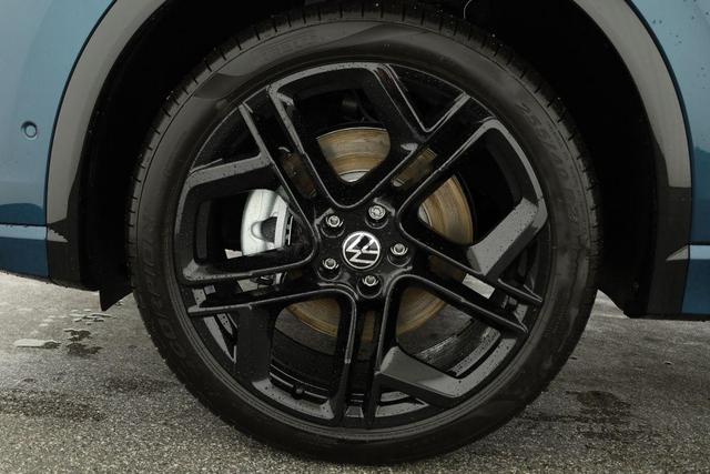 Volkswagen Tiguan 1.5 TSI eHybrid 200 kW R-Line Black, Pano, 20-Zoll, AHK, AreaView 