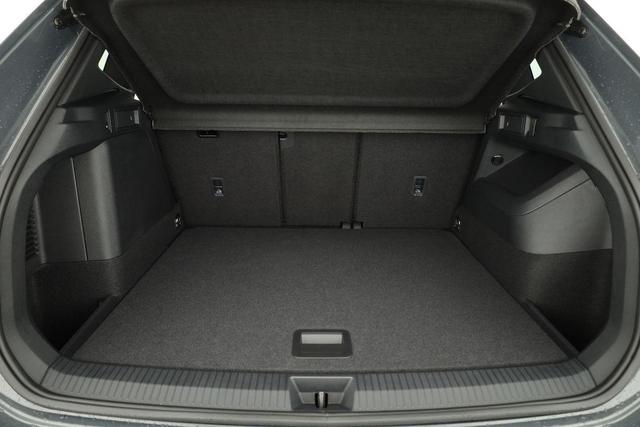 Volkswagen Tiguan 1.5 TSI eHybrid 200 kW R-Line Black, Pano, IQ.Light, 20-Zoll, AHK, AreaView 