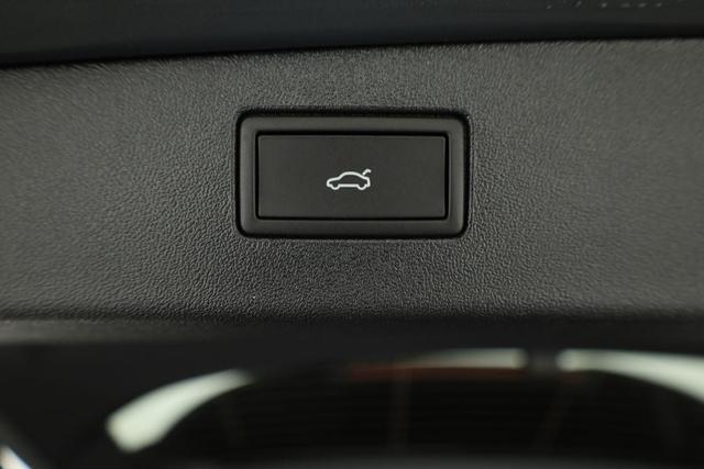 Volkswagen Tiguan 1.5 TSI eHybrid 200 kW R-Line Black, Pano, IQ.Light, 20-Zoll, AHK, AreaView 