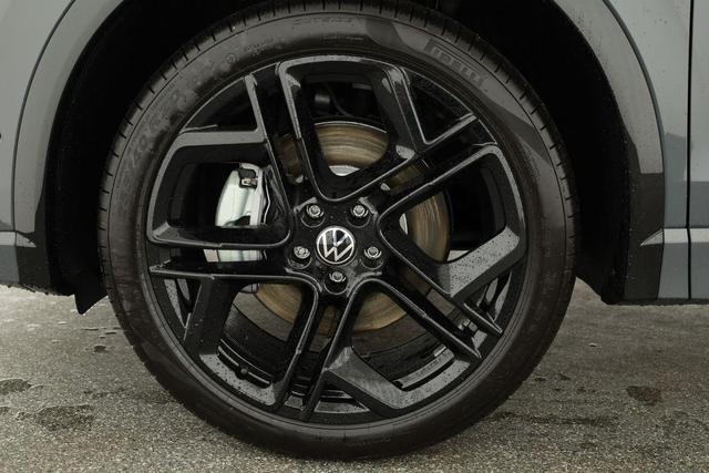 Volkswagen Tiguan 1.5 TSI eHybrid 200 kW R-Line Black, Pano, IQ.Light, 20-Zoll, AHK, AreaView 