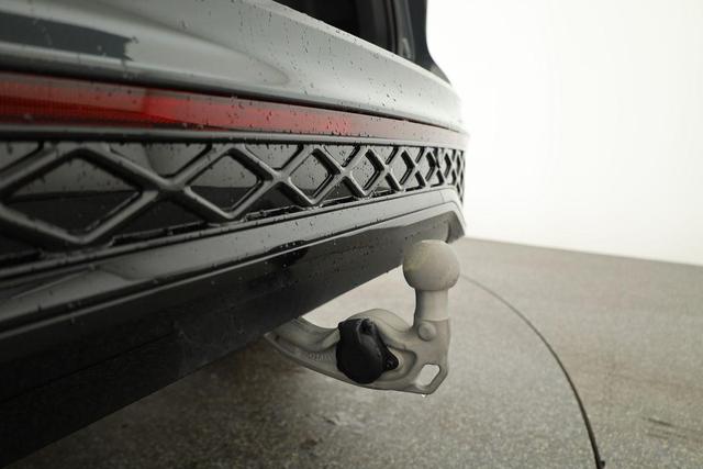 Volkswagen Tiguan 1.5 TSI eHybrid 200 kW R-Line Black, Pano, 20-Zoll, AHK, AreaView, Leder Varenna 