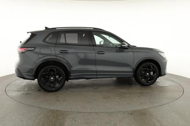 Volkswagen Tiguan 1.5 TSI eHybrid 200 kW R-Line Black, Pano, 20-Zoll, AHK, AreaView, Leder Varenna 