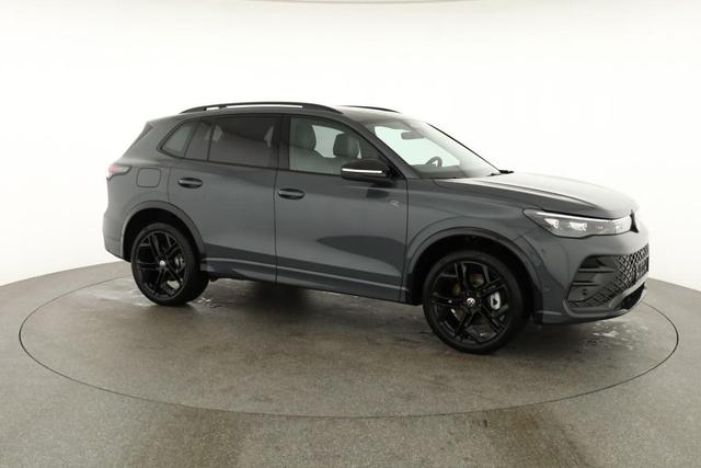 Volkswagen Tiguan 1.5 TSI eHybrid 200 kW R-Line Black, Pano, 20-Zoll, AHK, AreaView, Leder Varenna 