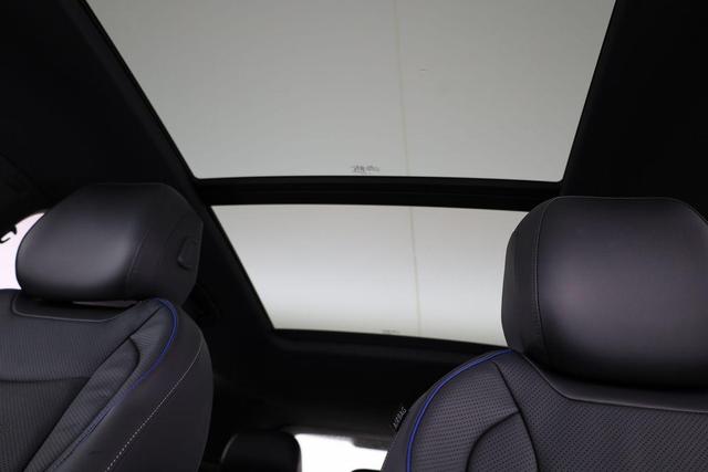 Volkswagen Tiguan 1.5 TSI eHybrid 200 kW R-Line Black, Pano, 20-Zoll, AHK, AreaView, Leder Varenna 