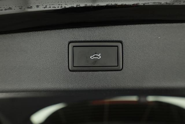 Volkswagen Tiguan 1.5 TSI eHybrid 200 kW R-Line Black, Pano, 20-Zoll, AHK, AreaView, Leder Varenna 