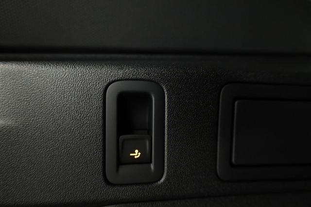 Volkswagen Tiguan 1.5 TSI eHybrid 200 kW R-Line Black, Pano, 20-Zoll, AHK, AreaView, Leder Varenna 