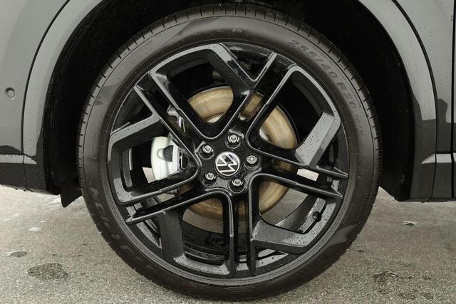Volkswagen Tiguan 1.5 TSI eHybrid 200 kW R-Line Black, Pano, 20-Zoll, AHK, AreaView, Leder Varenna 
