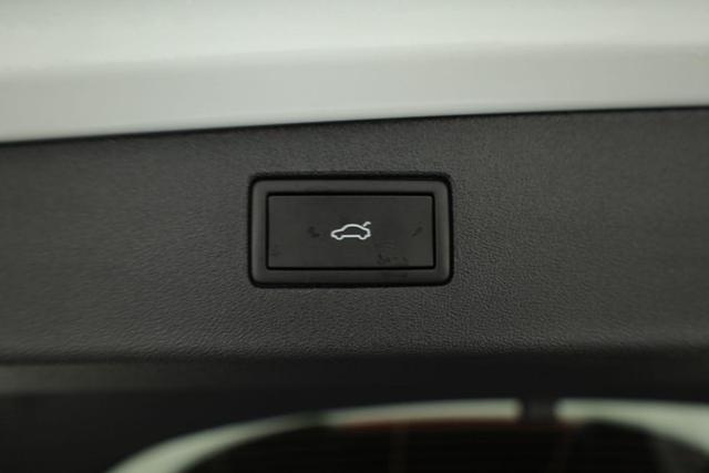 Volkswagen Tiguan 1.5 TSI eHybrid 200 kW R-Line Black, Pano, IQ.Light, 20-Zoll, AHK, AreaView, Leder Varenna 