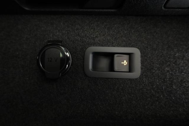 Volkswagen Tayron 1.5 TSI eHybrid 150 kW Life Life, Pano, HuD, AHK, AreaView, Side, Navi, Winter, 5-J. Garantie 