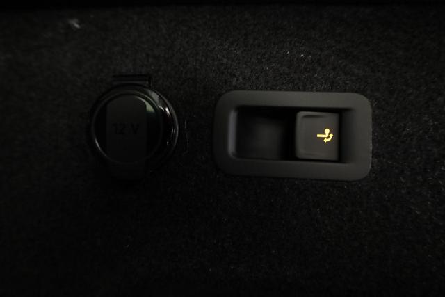 Volkswagen Tayron 1.5 TSI eHybrid 150 kW Life Life, Pano, HuD, AHK, AreaView, Side, Navi, Winter, 5-J. Garantie 