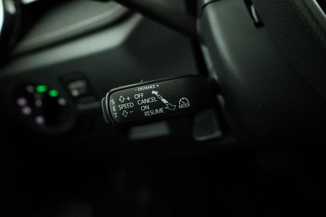 Skoda Fabia Selection 1.0 TSI DSG Selection, LED, Kamera, Side, ACC, Winter, Ladeboden, sofort 