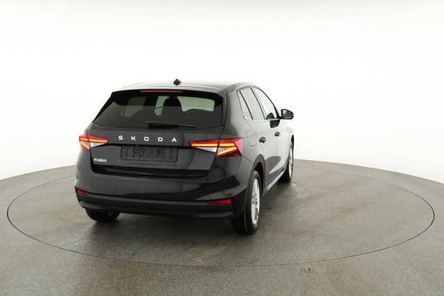 Skoda Fabia Selection 1.0 TSI DSG Selection, LED, Kamera, Side, ACC, Winter, Ladeboden, sofort 