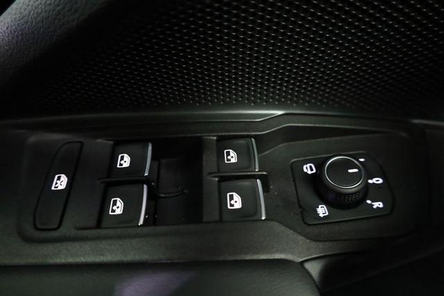 Volkswagen Tiguan 1.5 TSI eHybrid 200 kW R-Line Black, Pano, 20-Zoll, AHK, AreaView 